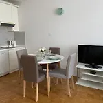 Apartment Green - Grey